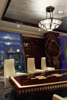 Фото интерьера переговорной офиса в стиле ар-деко