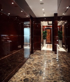 Фото интерьера холла офиса в стиле ар-деко