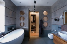 Фото интерьера хозяйского санузла квартиры в классическом стиле