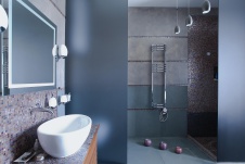 Фото интерьера хозяйского санузла квартиры в классическом стиле