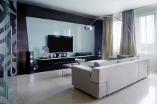 Фото интерьера гостиной небольшой квартиры в стиле минимализм