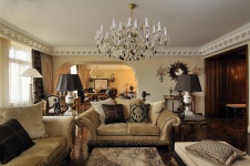 Фото интерьера гостиной в неоклассическом стиле