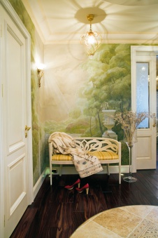 Фото интерьера входной зоны квартиры в неоклассике