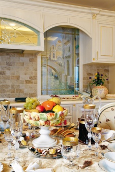 Фото интерьера столовой квартиры в неоклассике