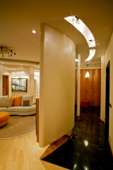 Фото интерьера входной зоны квартиры в стиле ар-деко