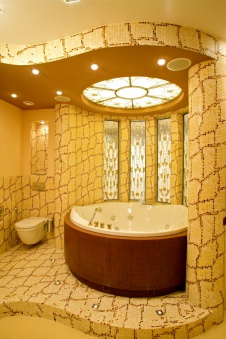 Фото интерьера санузла квартиры в стиле ар-деко